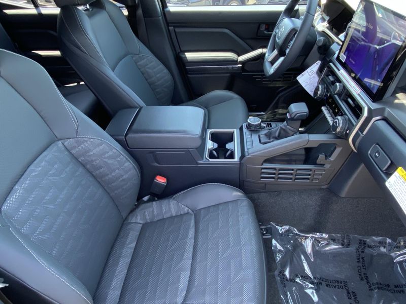 New 2025 Toyota 4Runner TRD Sport PremiumImage 10