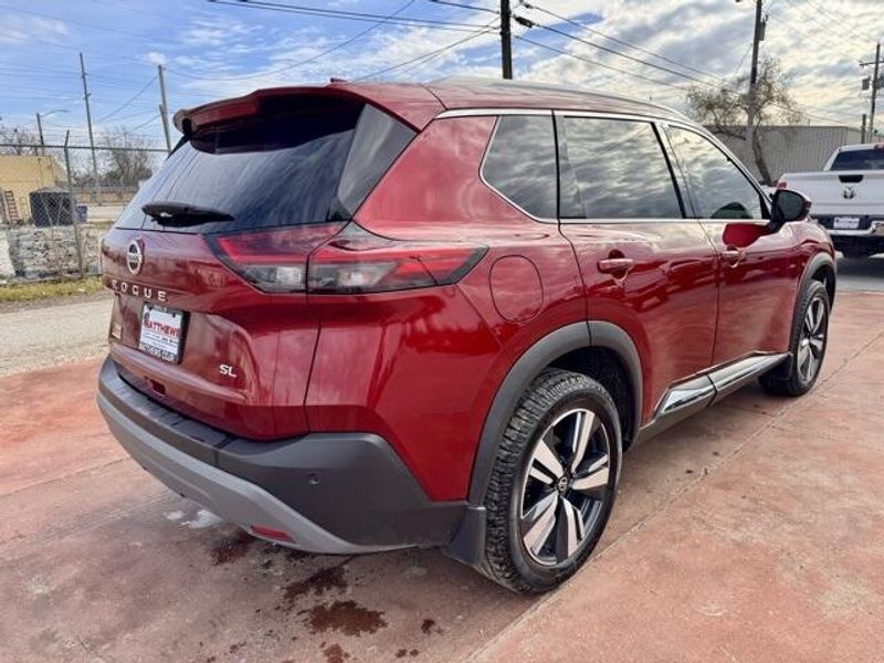 2021 Nissan Rogue SL photo 4
