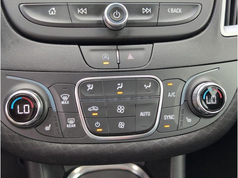 Used 2023 Chevrolet Malibu LTImage 16