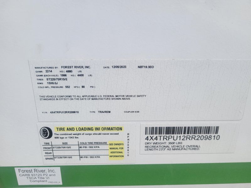 Used 2024 FOREST RIVER NO BOUNDRIES 19.3 Image 25