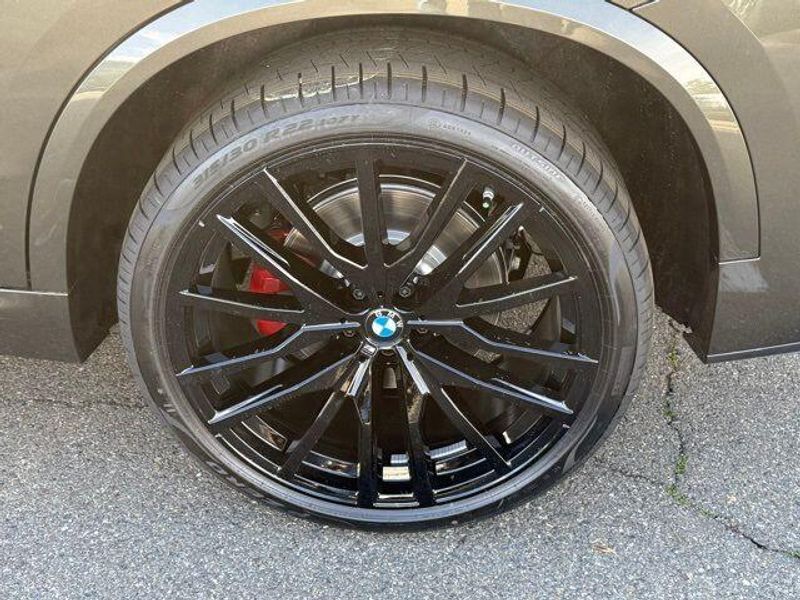 New 2026 BMW X5 sDrive40iImage 14
