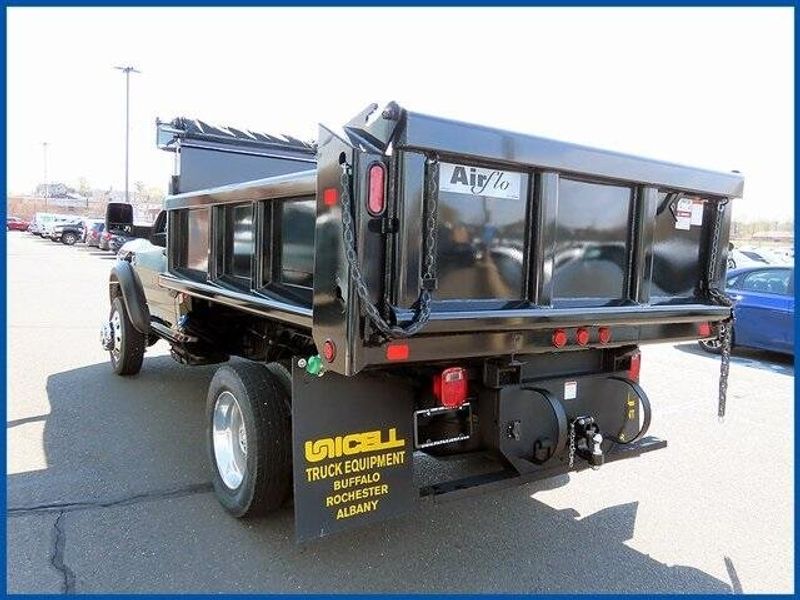 2024 RAM 5500 Chassis Cab TradesmanImage 6