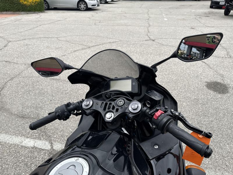 Used 2023 Yamaha YZF-R3 ABS Image 12
