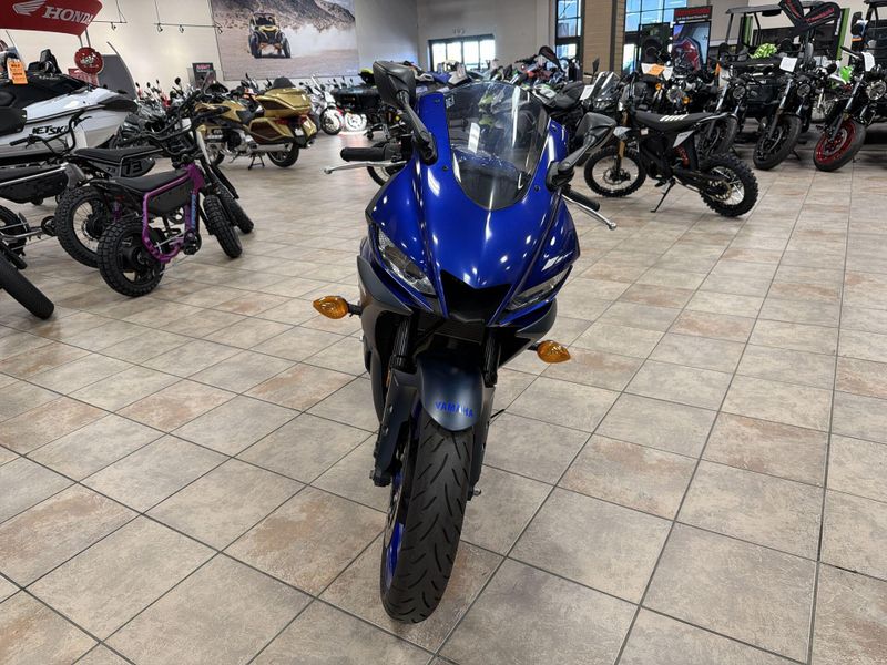 Used 2023 Yamaha YZF-R3 ABS Image 12