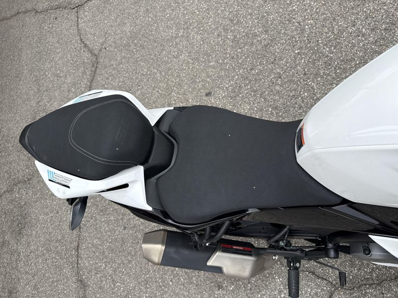 Used 2025 CFMOTO 300SS Image 16