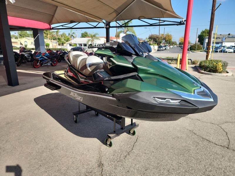 New 2025 Kawasaki JET SKI ULTRA 160LX Image 17