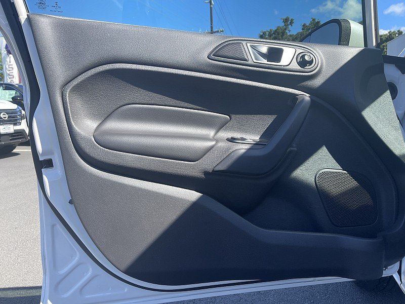 2017 Ford Fiesta 4d Hatchback TitaniumImage 14