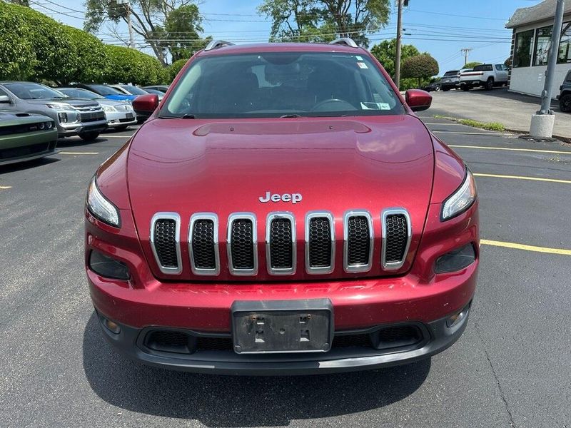 2017 Jeep Cherokee LatitudeImage 9