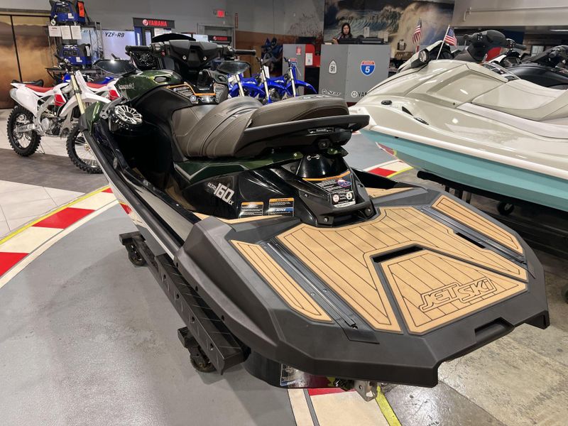 New 2025 Kawasaki JET SKI ULTRA 160LX Image 11