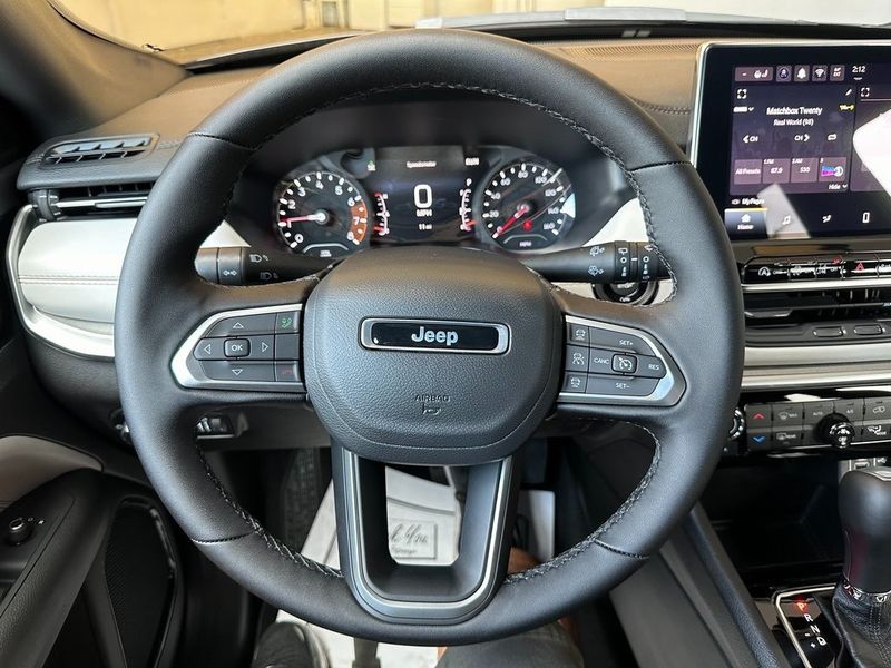 2024 Jeep Compass Limited 4x4Image 2