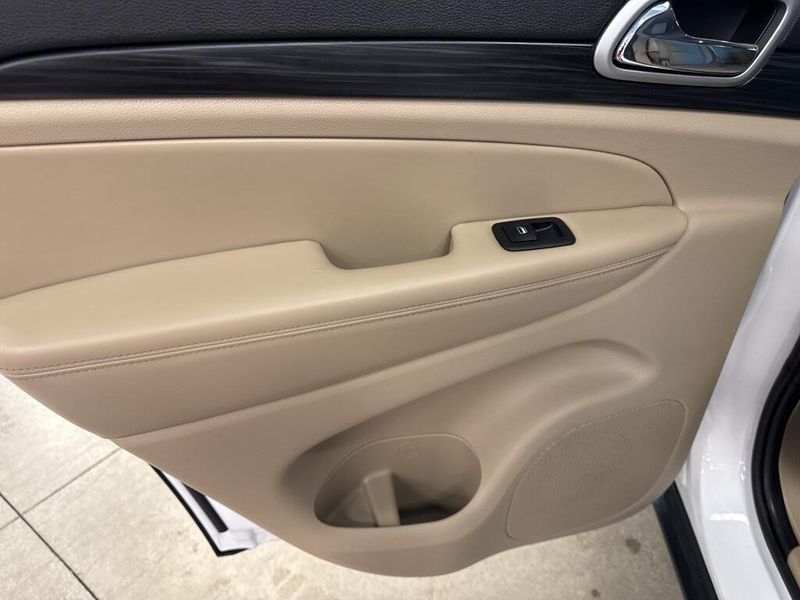 2022 Jeep Grand Cherokee WK Laredo E
