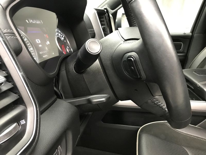 Used 2022 RAM 1500 LaramieImage 5