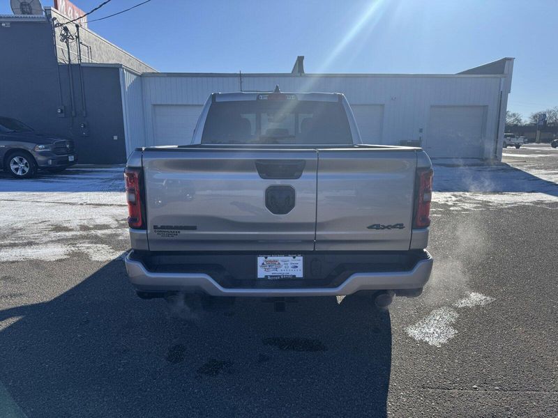 2025 RAM 1500 LaramieImage 7