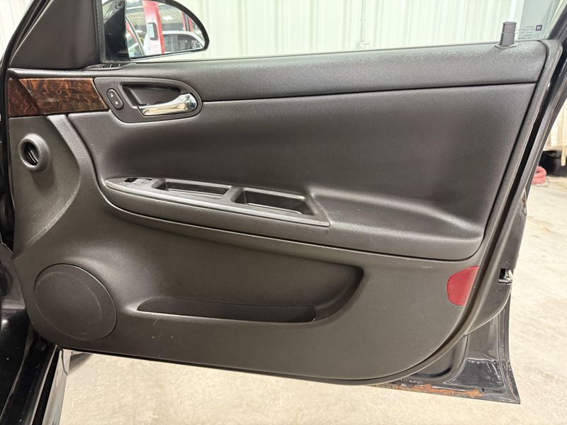Used 2012 Chevrolet Impala LT FleetImage 9