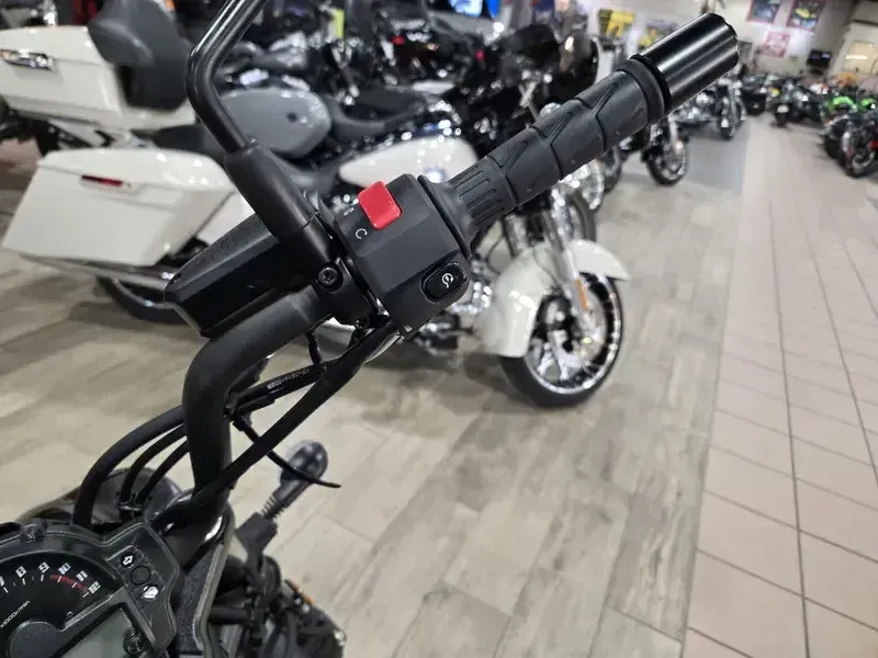 NEW 2026 KAWASAKI VULCAN S Image 19