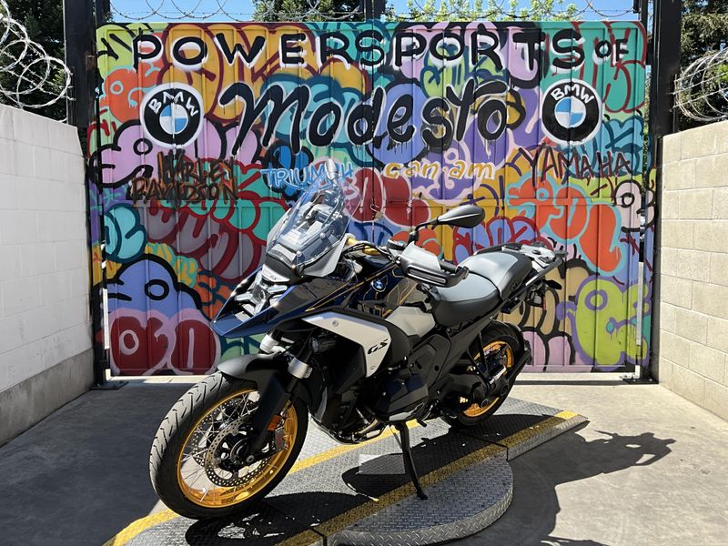 New 2026 BMW R 1300 GS Image 2
