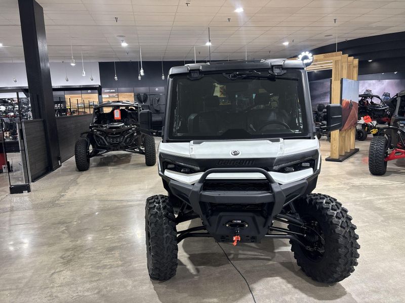New 2027 Can-Am DEFENDER MAX LIMITED CAB HD11 Image 10