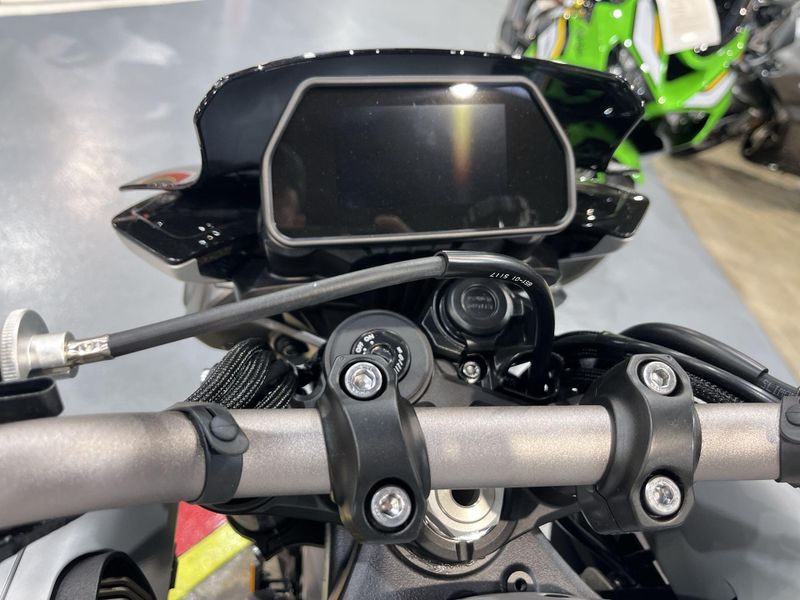 New 2026 Yamaha MT-10 Image 11