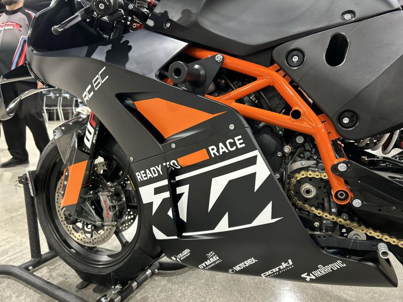 2023 KTM RC 8C  in a BLACK/ORANGE exterior color. Del Amo Motorsports of Redondo Beach (424) 390-7811 delamomotorsports.com 