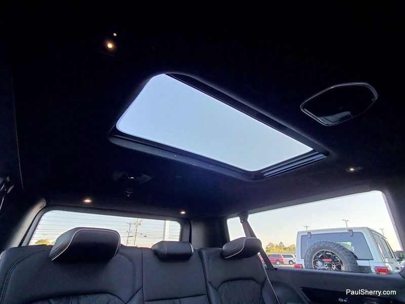 2024 Jeep Grand Wagoneer L Series III