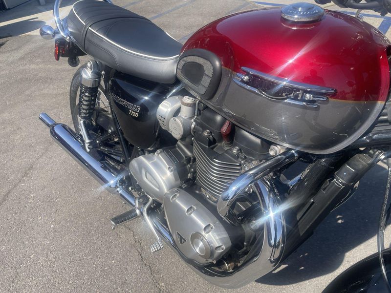 Used 2023 Triumph Bonneville T120 Image 16