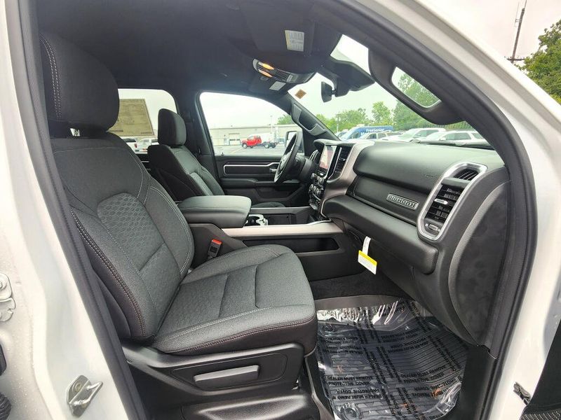 New 2026 RAM 1500 Big Horn Crew Cab 4x4 5'7' Box