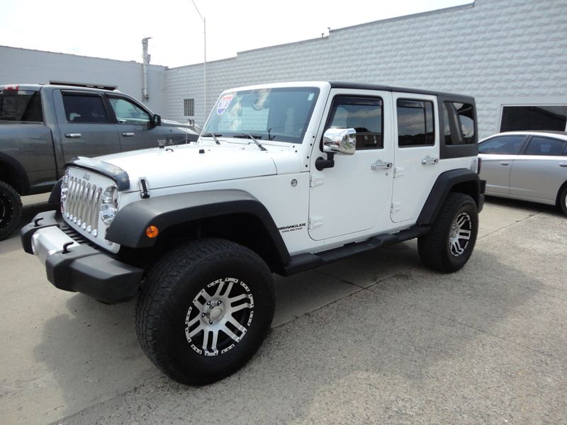 2013 Jeep Wrangler Unlimited SportImage 1