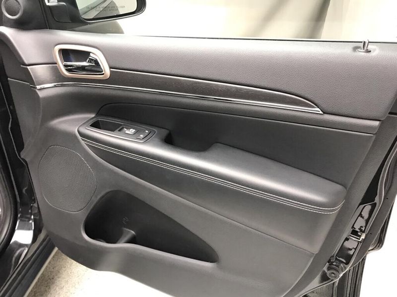 Used 2016 Jeep Grand Cherokee LimitedImage 24