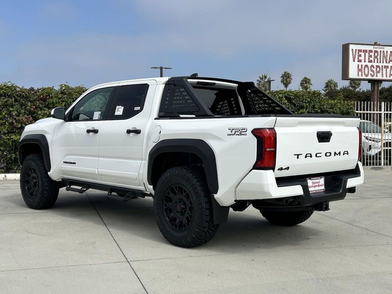 2024 Toyota Tacoma TRD Off RoadImage 6