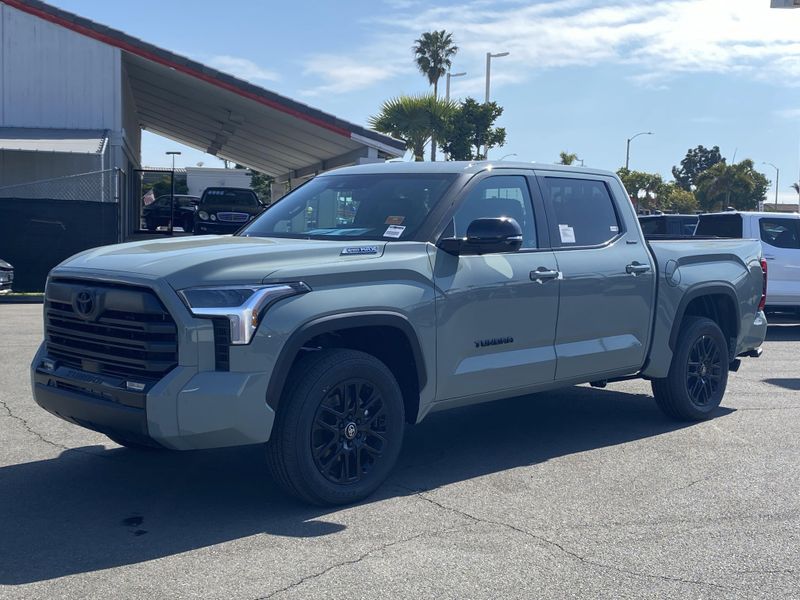 New 2025 Toyota Tundra Limited HybridImage 6