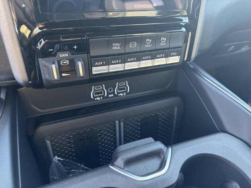 New 2026 RAM 4500 Big Horn Chassis Crew Cab 4x4 60