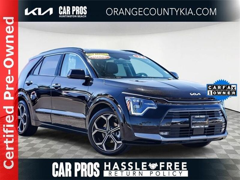 Used 2024 Kia Niro Plug-In Hybrid SXImage 1