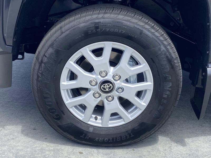 New 2025 Toyota Tacoma SR5Image 8