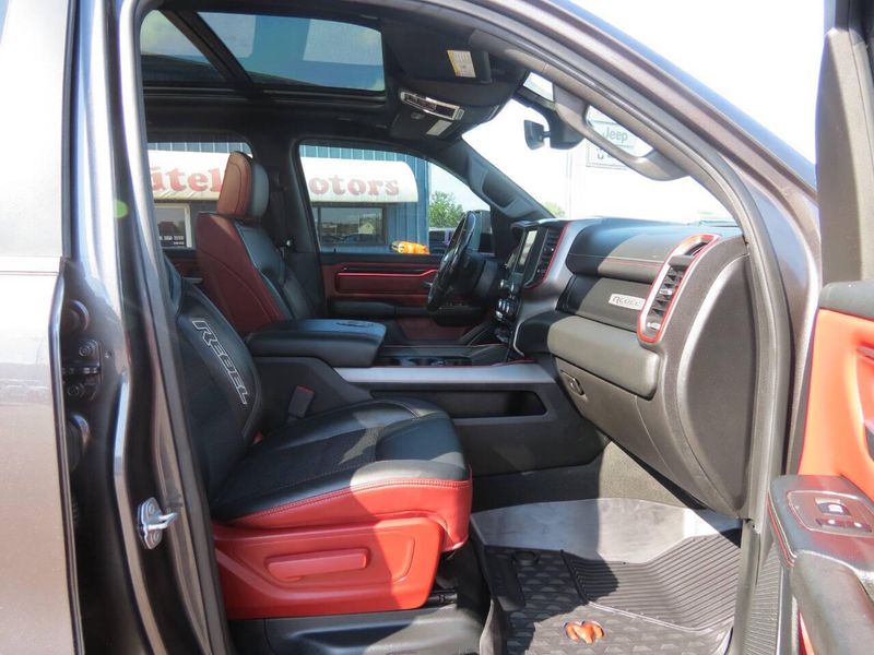 Used 2019 RAM 1500 Rebel 4x4 4dr Crew Cab 5.6 ft. SB PickupImage 18