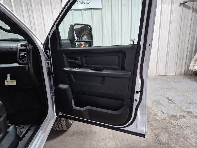 2025 RAM 2500 Tradesman Crew Cab 4x4 6
