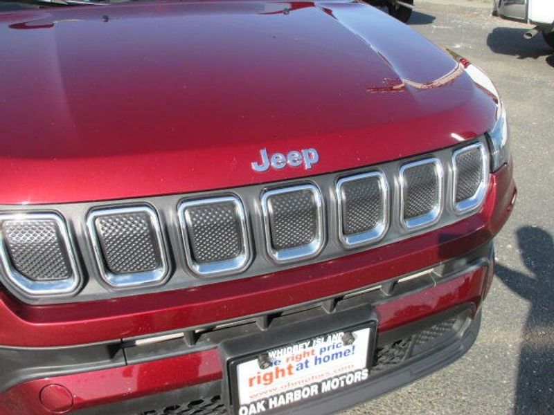 Used 2022 Jeep Compass LatitudeImage 4