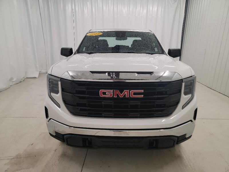 2023 Gmc Sierra 1500 Pro photo 2