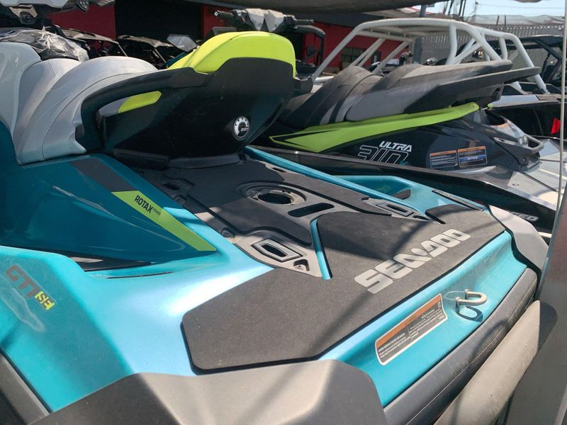 New 2025 Sea-Doo GTI SE 170 (SOUND SYSTEM) Image 4