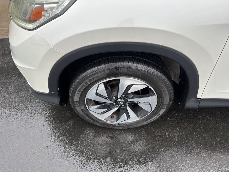 2015 Honda CR-V TouringImage 12