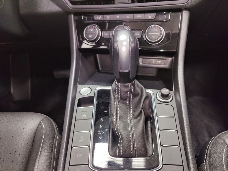 2021 Volkswagen Jetta SE w/Sunroof & Cold Weather PkgImage 19