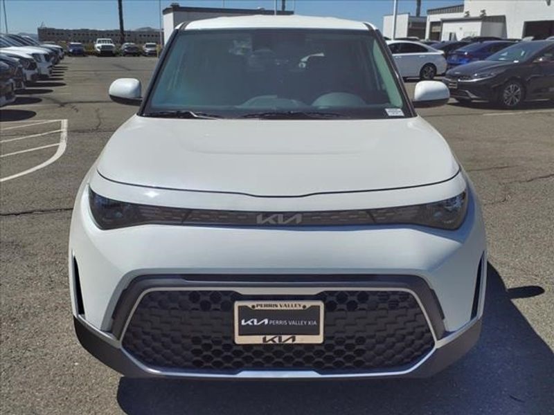 2025 Kia Soul LXImage 2