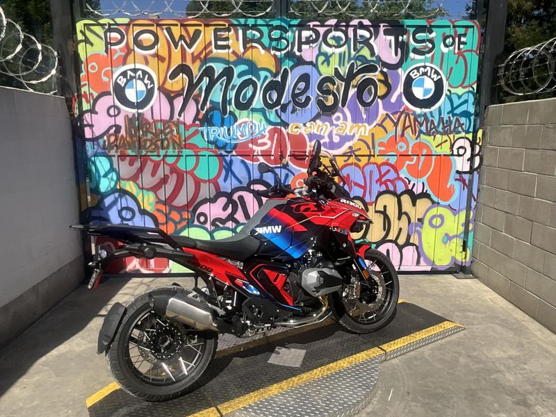New 2025 BMW R 1300 GS Image 3