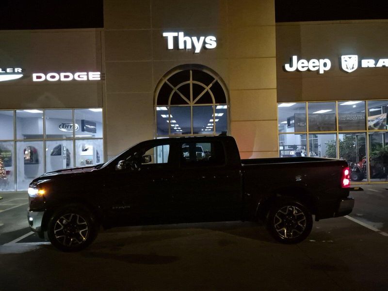 2025 RAM 1500 Laramie Crew Cab 4x4 5