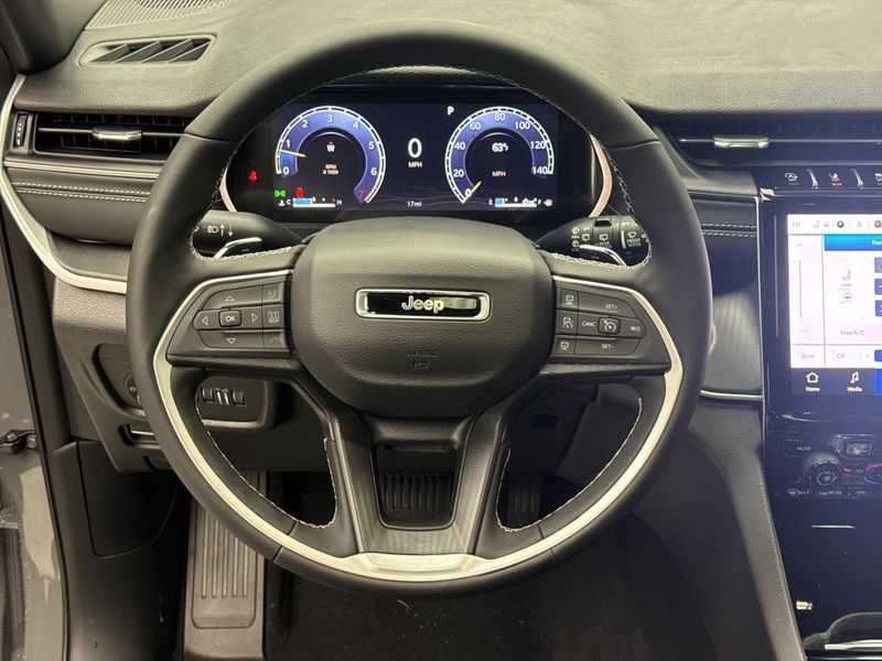 New 2027 Jeep Grand Cherokee L Laredo X 4x4Image 11