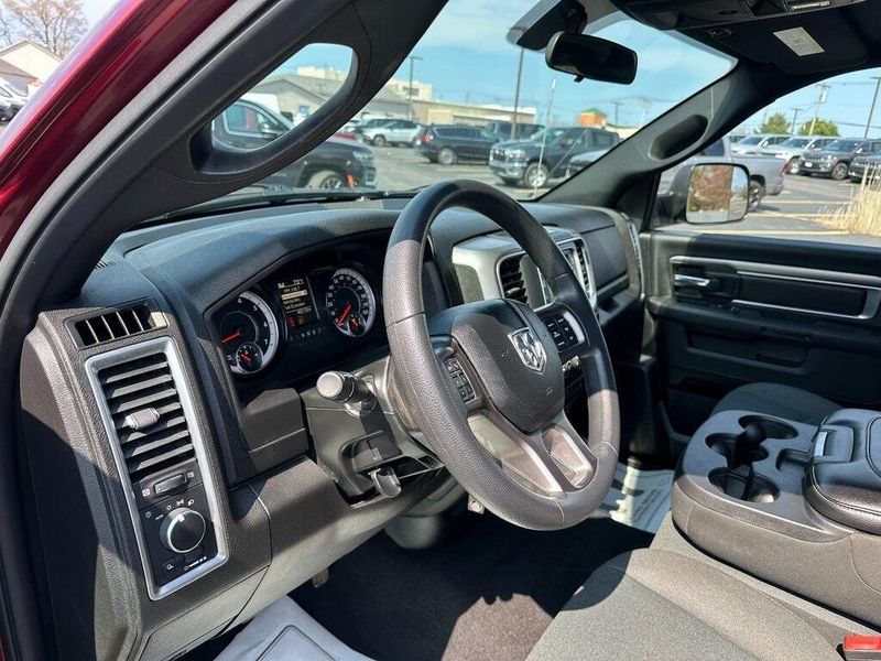 2021 RAM 1500 Classic WarlockImage 17