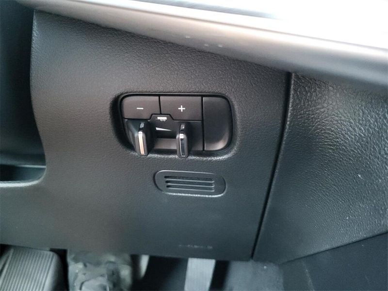2025 Jeep Wagoneer Carbide 4x4Image 16