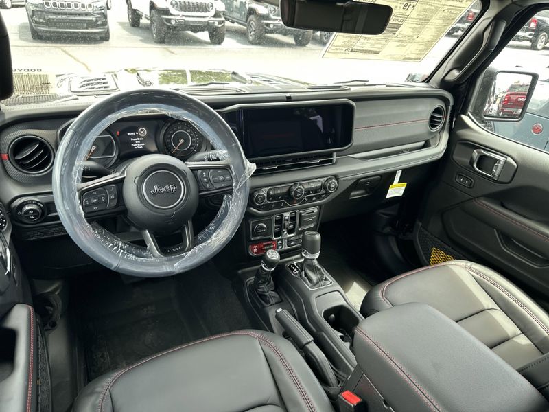 New 2025 Jeep Gladiator Rubicon X 4x4Image 19