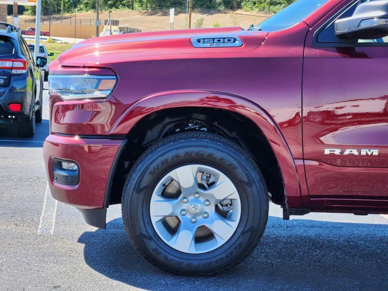 2025 RAM 1500 Lone Star Crew Cab 4x4 5