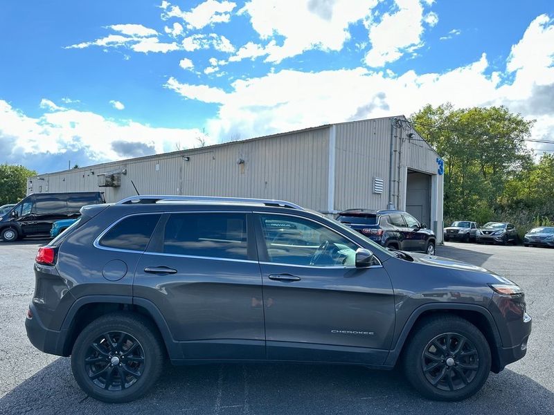 2014 Jeep Cherokee LatitudeImage 11