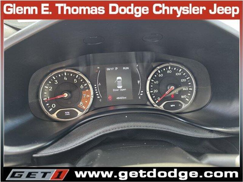 2023 Jeep Renegade Latitude Upland photo 13